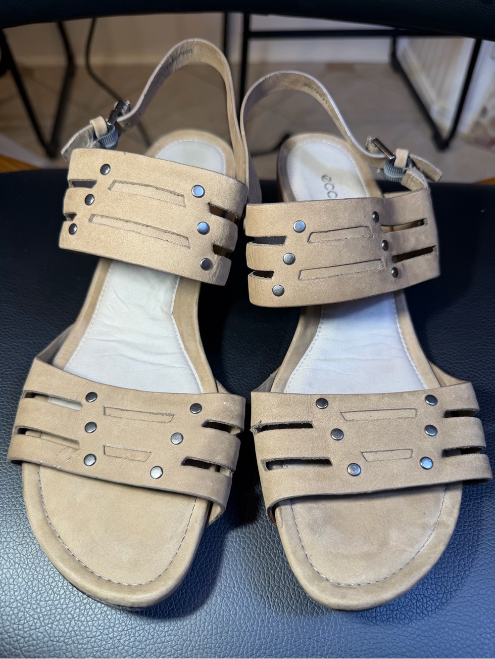 ECCO Women’s “Touch 45” Sandals Size EU 40 (US 9-9.5) Tan Suede
